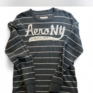 Aeropostale Men's Blue and White Striped Crewneck Sweater